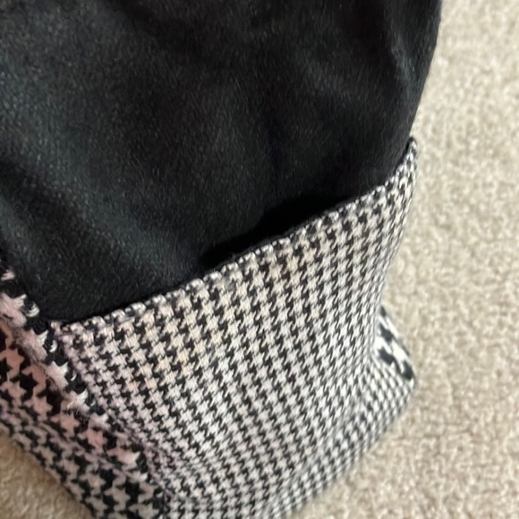 Lauren Ralph Lauren Black and White Houndstooth Tote - Picture 5 of 6
